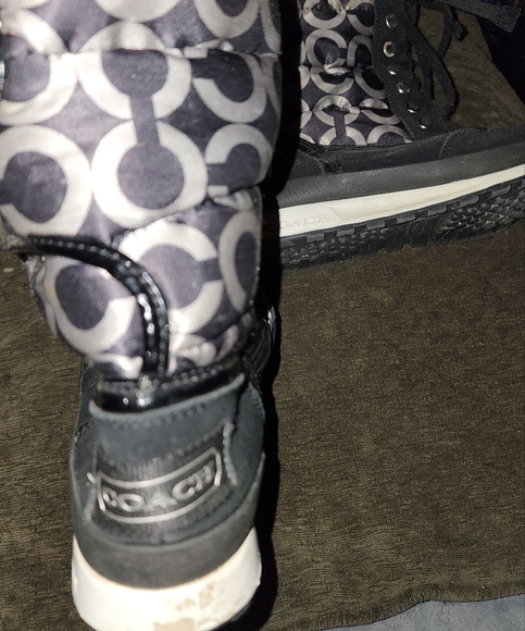 Coach winter boots in Excellent Condtion. Size 7 - Picture 3 of 3